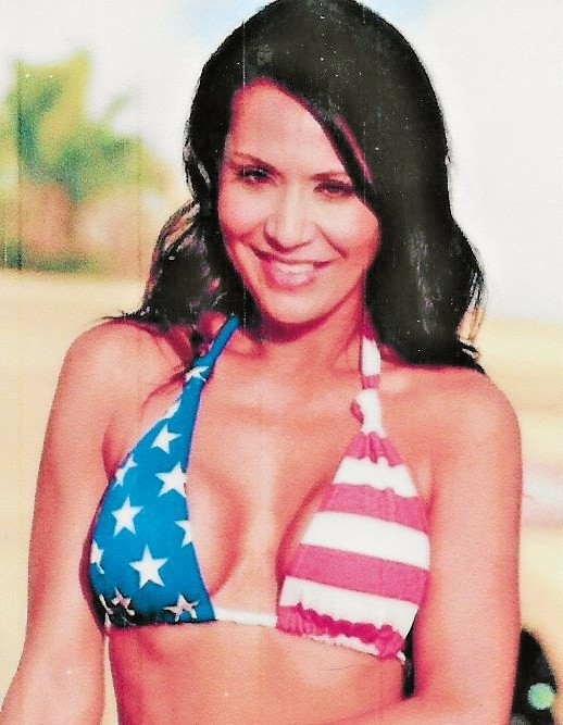 A “Lovely Bikini Babe” Wearing A US Flag Bikini Photo Made Into A Postcard – 224