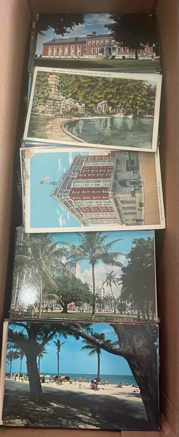 250 PC+ RANDOM LOT USA POSTCARDS 2 POUNDS CHROMES LINENS READ DESCRIPTION!!