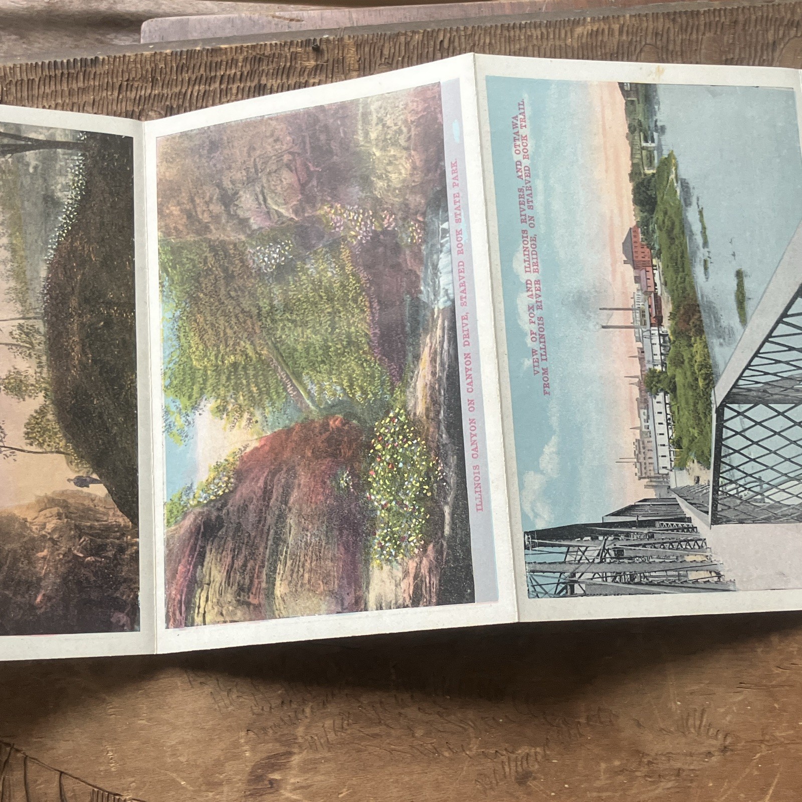 Vintage 30s-40s Fold-Out Souvenir Folder Indian Days at starved Rock 11 set