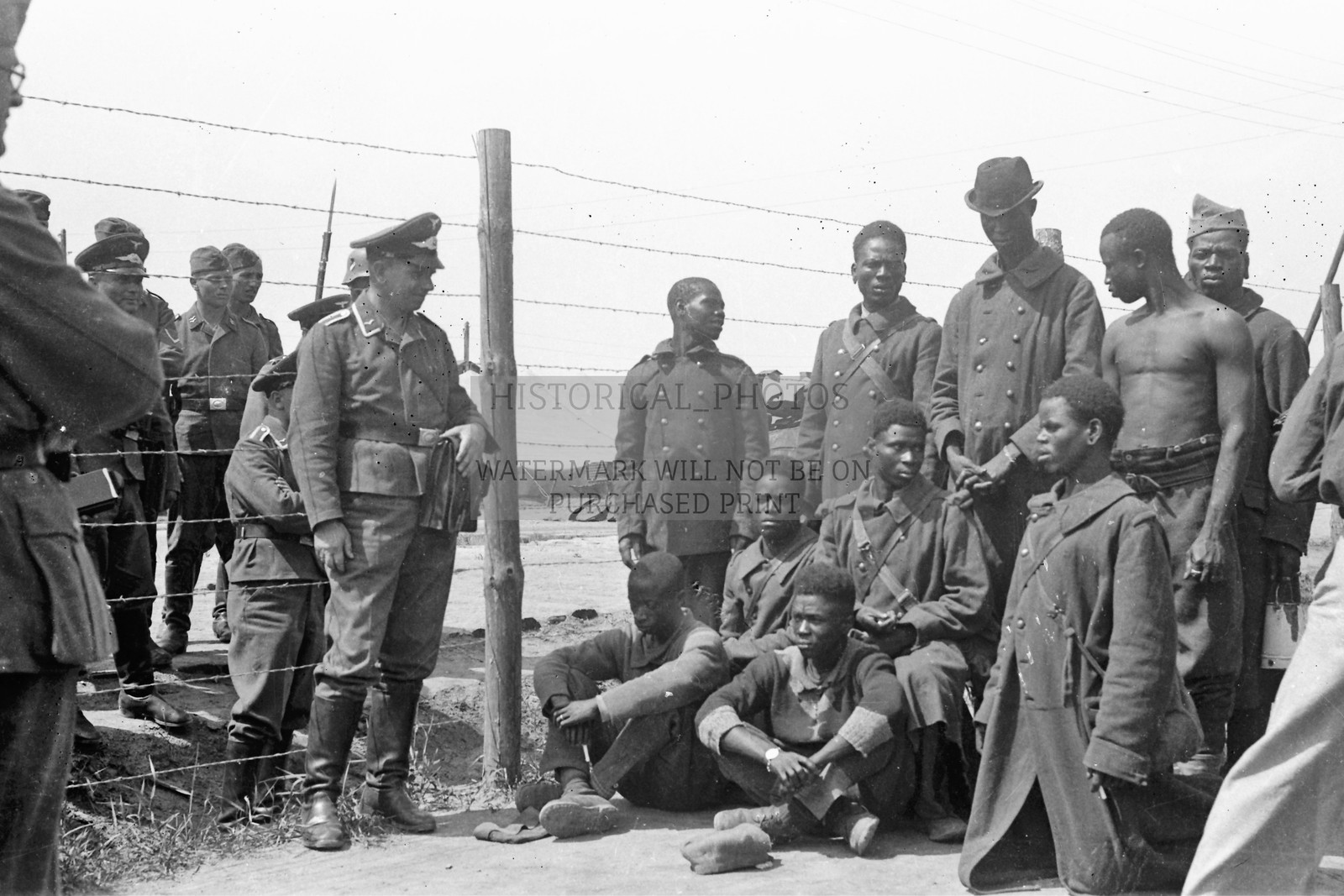 WWII PRISONERS OF WAR AFRIKANER GERMAN SOLDIERS POLAND 1944 4X6 POSTCARD PHOTO