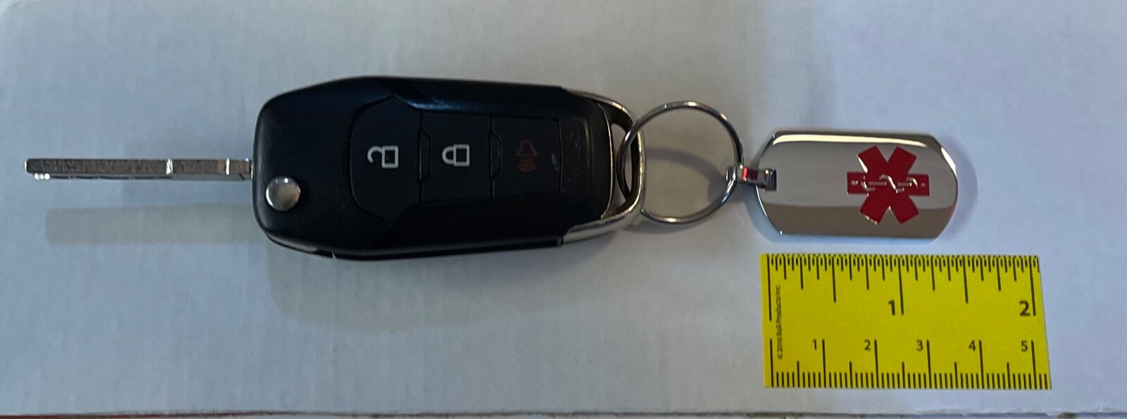 Medical Alert ID Keychain – FREE ENGRAVING / WALLET CARD & SHIPPING-USA
