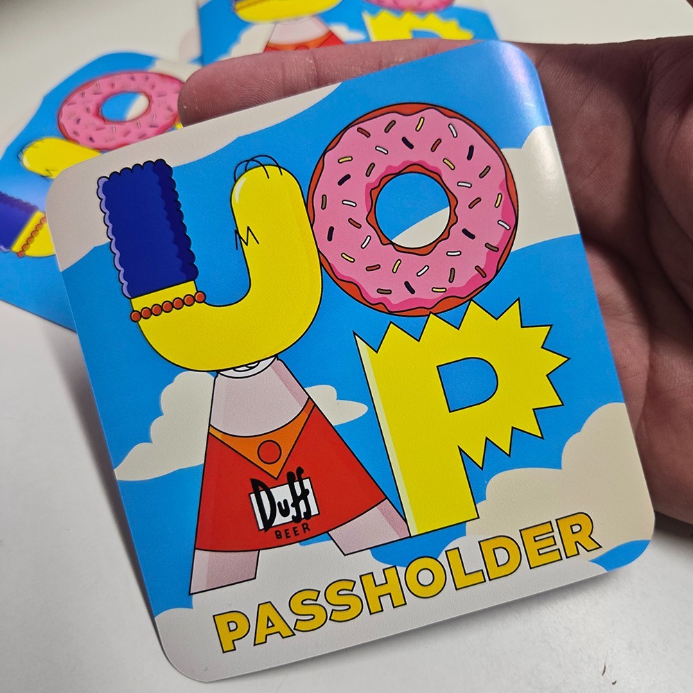 RARE! Universal Passholder (UOAP) magnet featuring a Simpsons! (Aftermarket!)