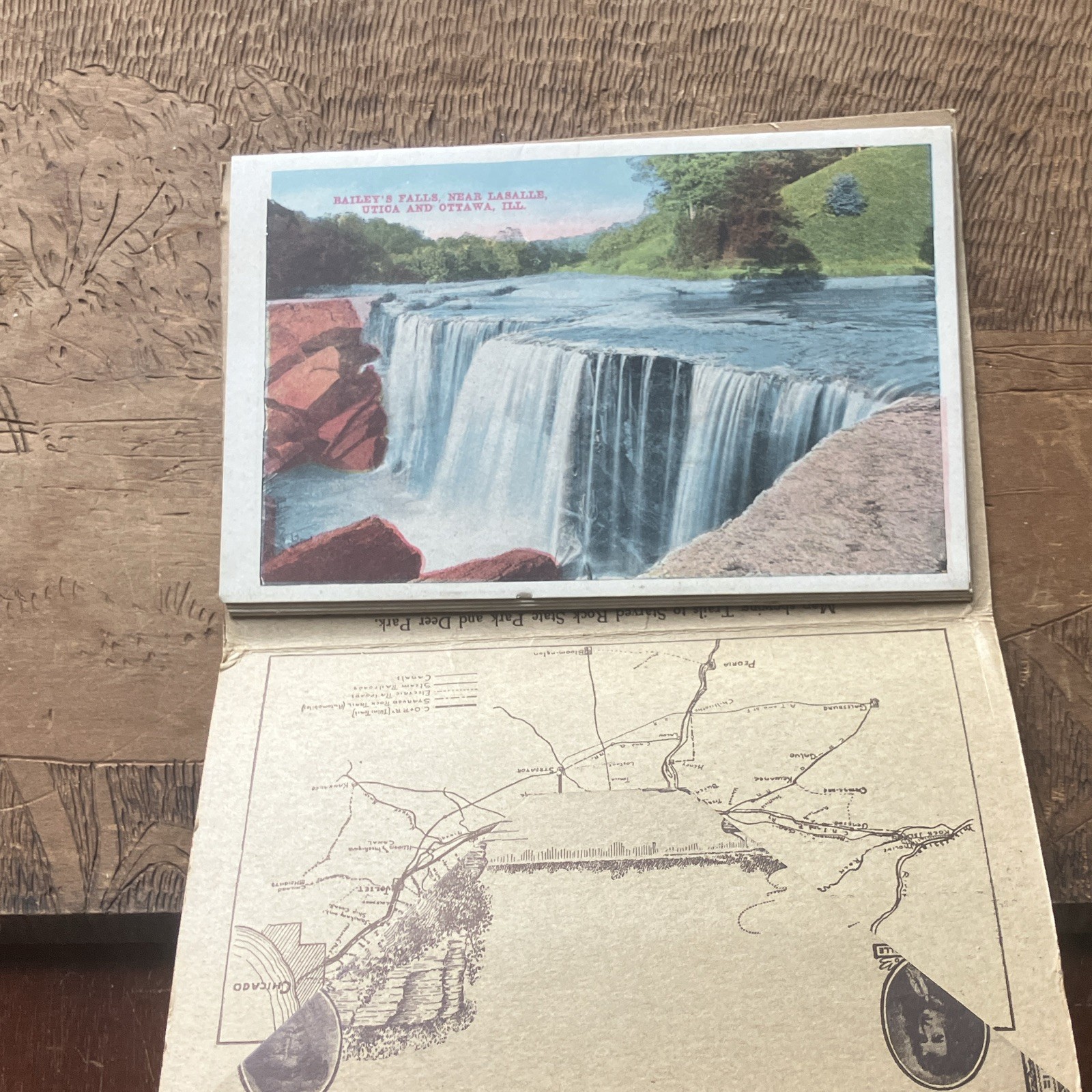 Vintage 30s-40s Fold-Out Souvenir Folder Indian Days at starved Rock 11 set