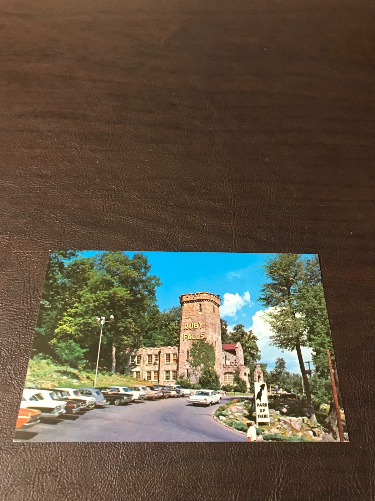 UNPOSTED POSTCARD – RUBY FALLS – LOOKOUT MOUNTAIN CAVERNS -CHATTANOOGA,TENNESSEE