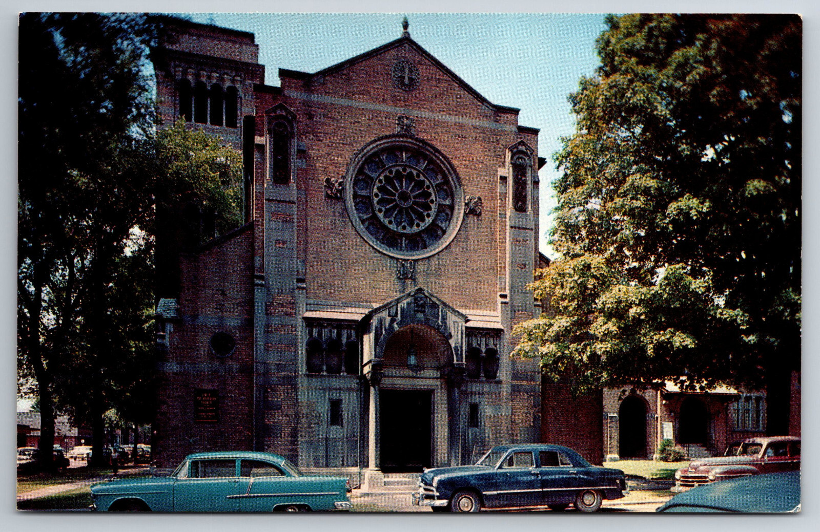 Vintage Postcard NY Jamestown First Presbyterian Church 50s Cars -2024