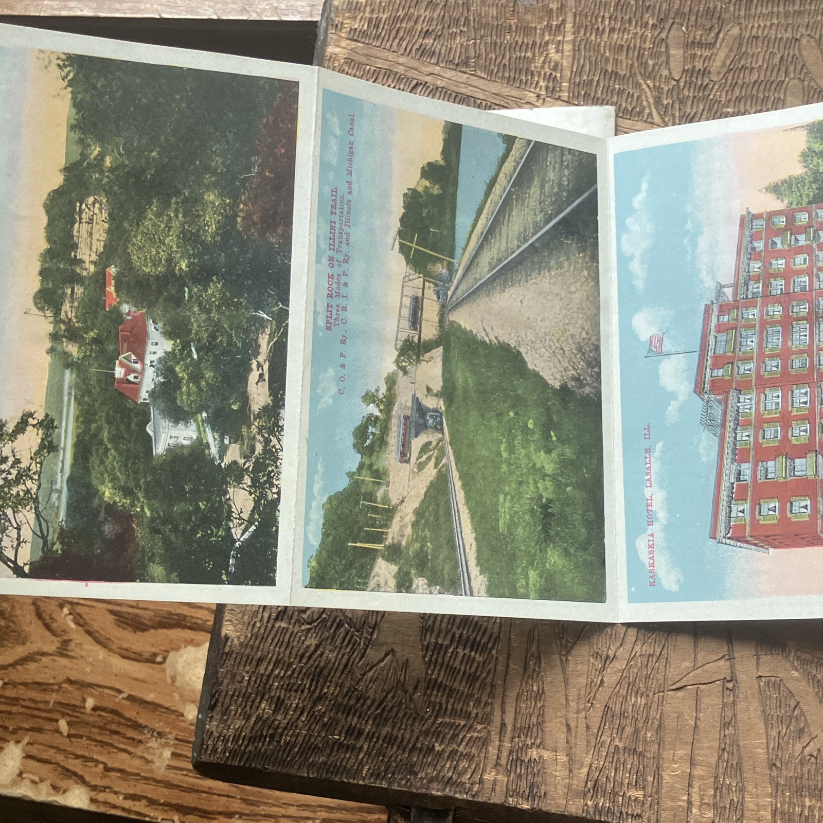 Vintage 30s-40s Fold-Out Souvenir Folder Indian Days at starved Rock 11 set