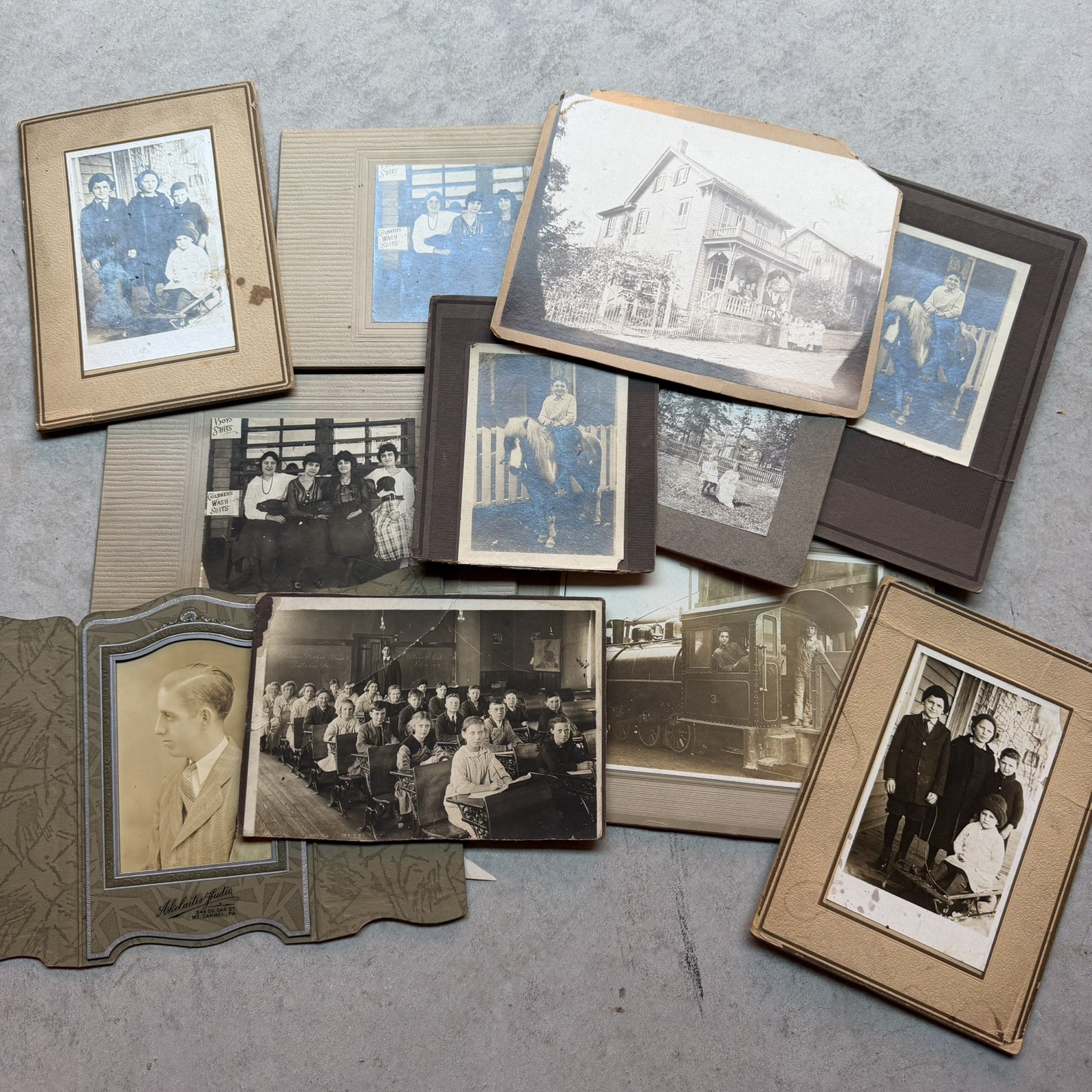 Lot of 100 + Vintage People Military Women early 1900’s