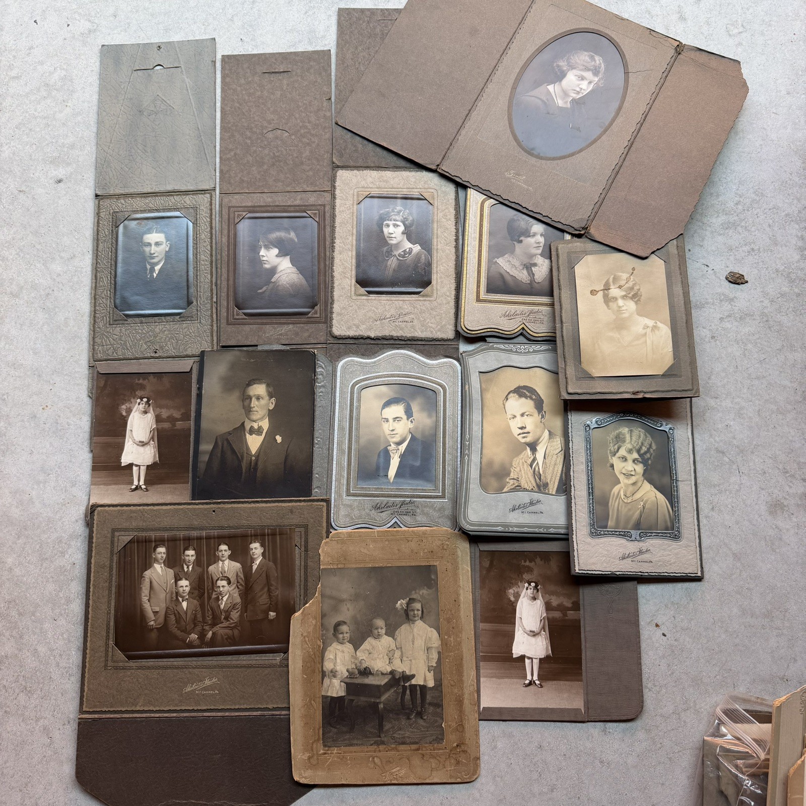 Lot of 100 + Vintage People Military Women early 1900’s
