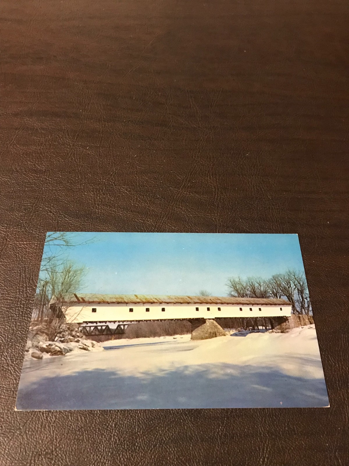 UNPOSTED POSTCARD – SMITH COVERED BRIDGE OVER SACO RIVER – WHITE MOUNTAINS, N.H.