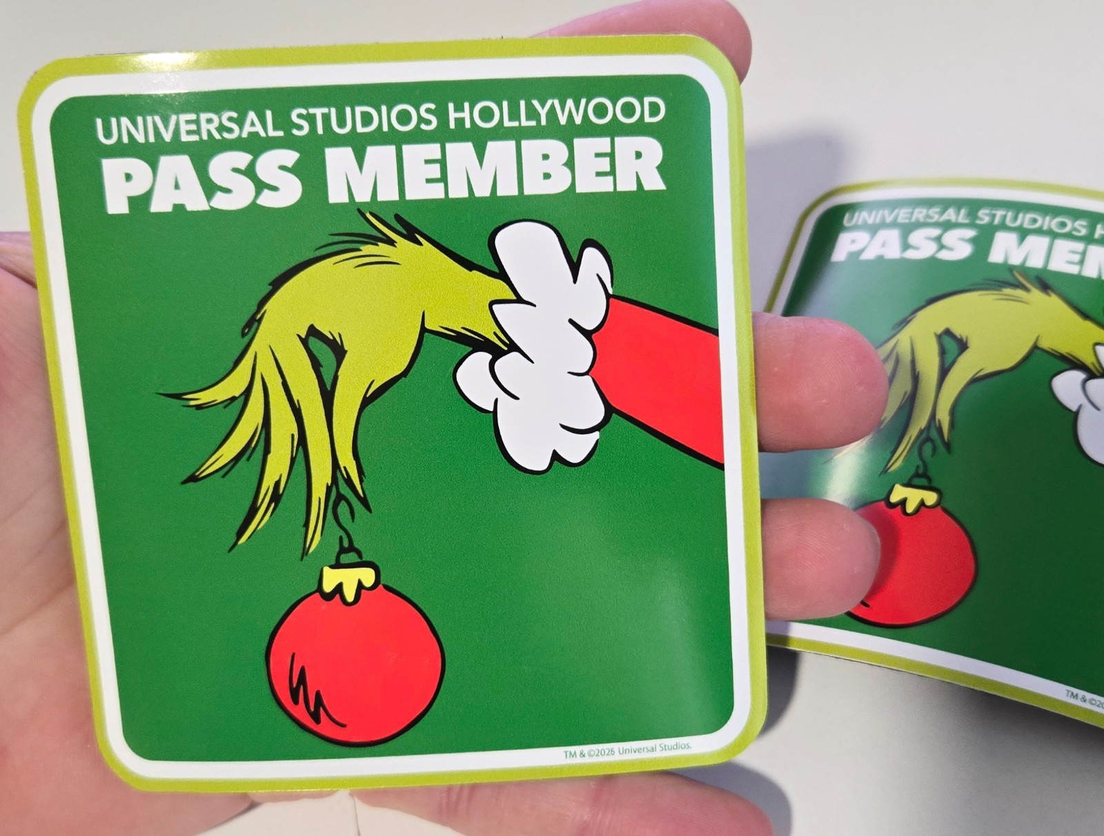 Universal Studios Hollywood Pass Member ‘The Grinch’ X-mas Magnet (Aftermarket)
